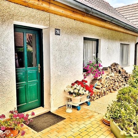 Apartment Sakvice 390 Экстерьер фото