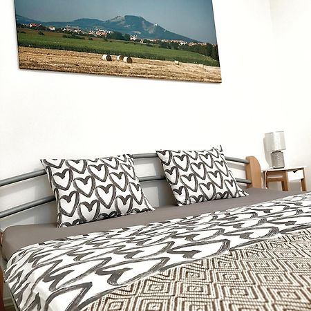 Apartment Sakvice 390 Экстерьер фото