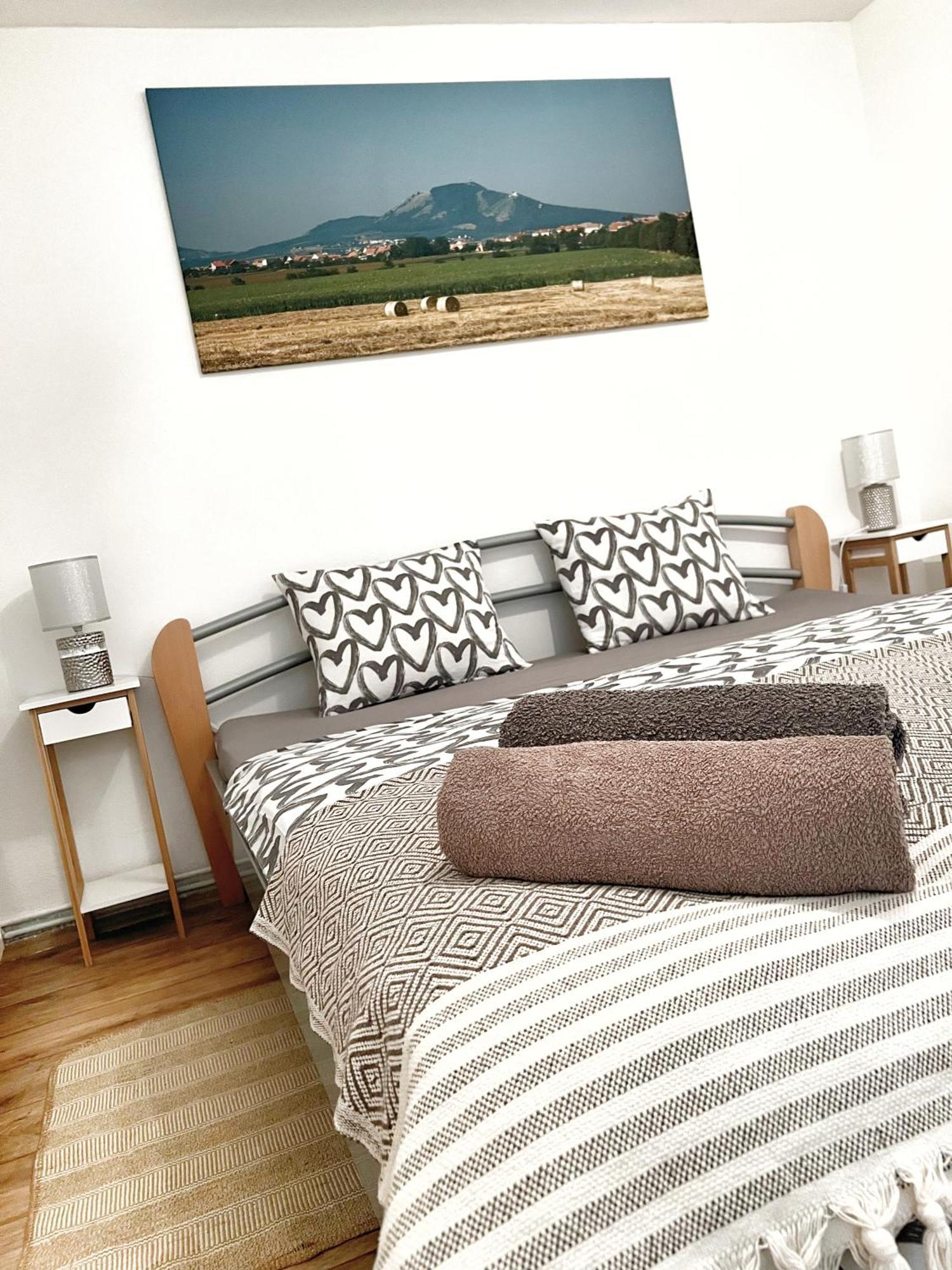 Apartment Sakvice 390 Экстерьер фото